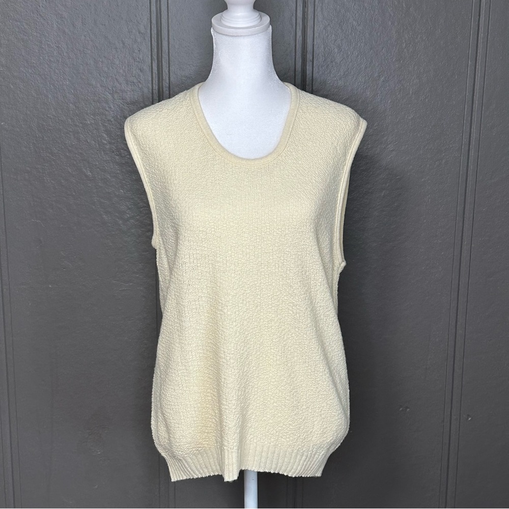 Vintage 70s David Leon for Van Dyke Cream Knit Sweater Vest